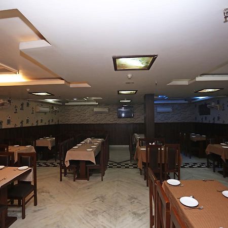 Star Hotel Агра Экстерьер фото