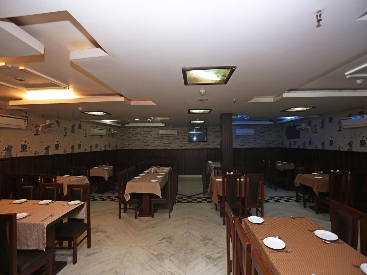 Star Hotel Агра Экстерьер фото