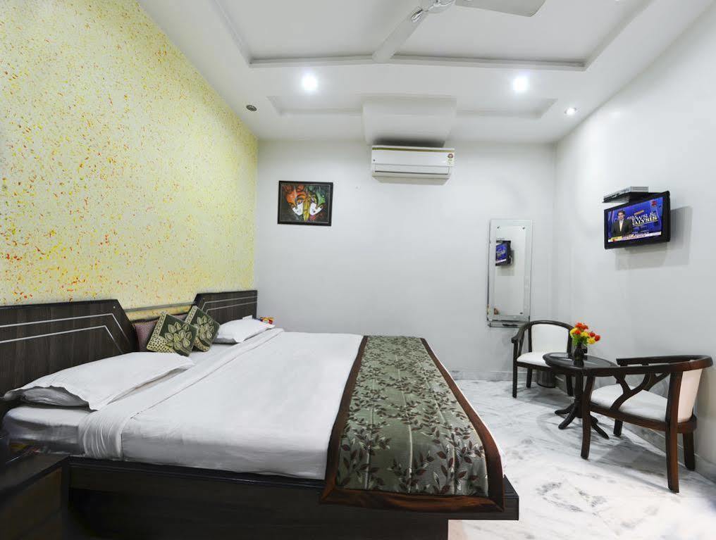 Star Hotel Агра Экстерьер фото